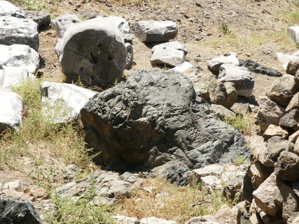 sacred stone in the center of the Kabiroi sanctuary