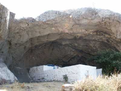 peak sanctuary on the Kakavos mountain